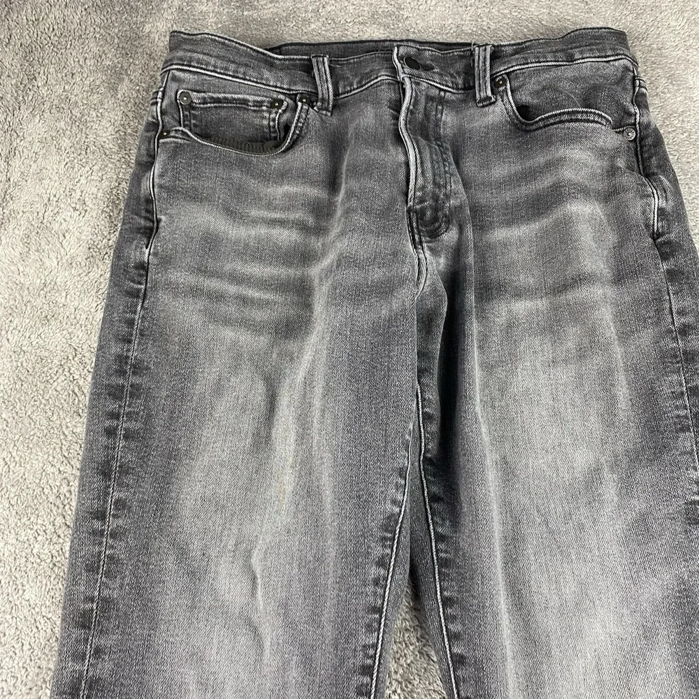 Lucky Brand 411 Athletic Taper Jeans Mens 30x29 Gray Denim Mid Rise